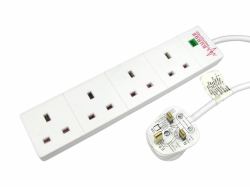 Cables Direct RB-05M04SPD protezione da sovraccarico 4 presa[e] AC 220-240 V Bianco 5 m 