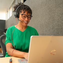 HP Poly Cuffie Poly Blackwire 8225 Microsoft Teams con connettore USB-A, certificata per Microsoft Teams 