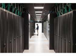 HPE Aruba 501 CLIENT BRIDGE 5V PS adattatore e invertitore 