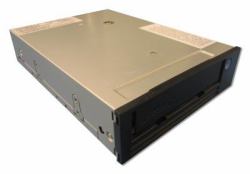 Lenovo 7T27A01502 dispositivo di archiviazione di backup Disco di archiviazione Cartuccia a nastro LTO 