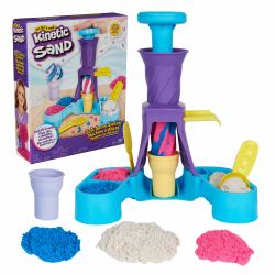 Spin Master Kinetic Sand , Gelateria Colorata, Sabbia Cinetica Colorata, 396g di Sabbia Blu, Rosa e Bianca, 2 Coni Gelato Giocattolo, 2 Strumenti per Decorare, Giocattoli per Bambini e Bambine, 3+ Anni 