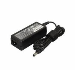 Toshiba P000568360 adattatore e invertitore Interno 45 W Nero 
