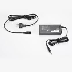 Toshiba PA5072U-1ACA adattatore e invertitore Interno 45 W Nero 