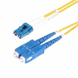 StarTech.com Cavo in fibra ottica duplex monomodale OS2 da LC a SC [UPC] da 30 m, 9/125µm, 100G, Insensibile alla piegatura, Bassa perdita di inserzione, Cavo patch in fibra LSZH (Startech 30m [98...